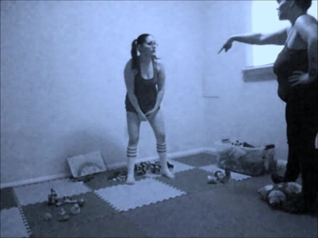 Selfgags classic: Beccato in videocamera di sicurezza: la babysitter punita!