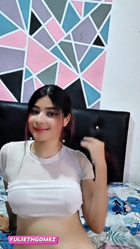 Stepmom's Wild Pussy Play Begins Late