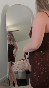 Help Me Pick Out a Dress for My Tinder Date Like a Good Cuck