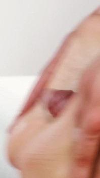 Footjob och hett sex med en sexig stora bröst flicka frucked av hård kuk