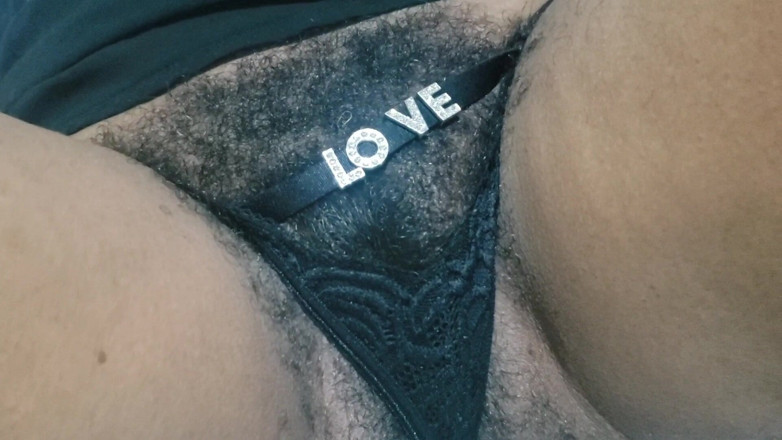 Lovemina: Iubitor de tufișuri naturale, pizdă păroasă fierbinte milf și pizde fierbinți...