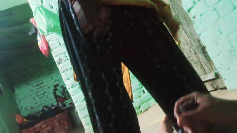 Trilokinath: Grandi tette matrigna scopata da idraulico