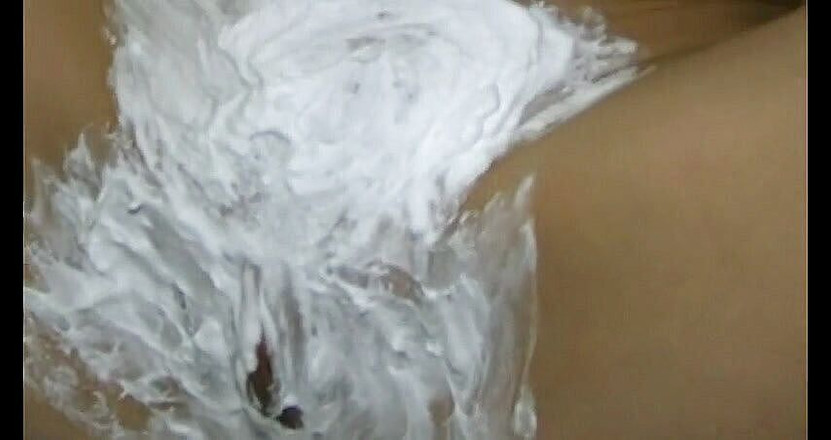 Doris Distel: Rasiere meine perfekte kleine fotze