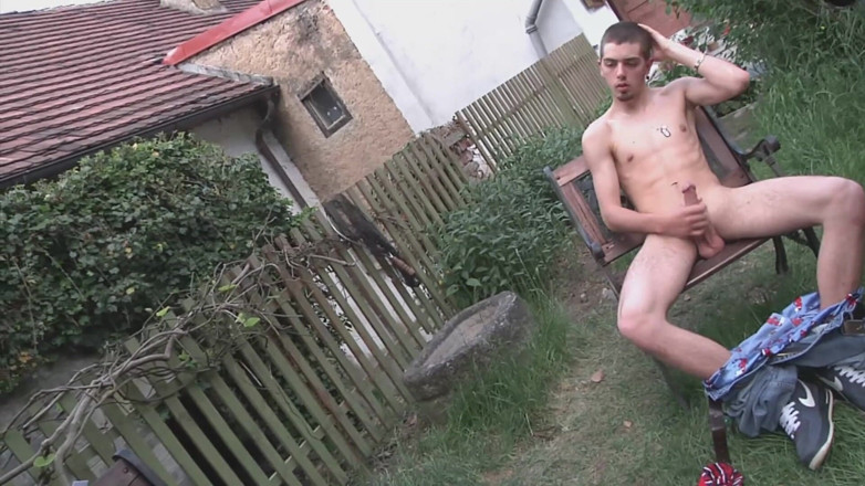 BBW Zone: Симпатичную толстушку шпилят на улице в куколд-экшене