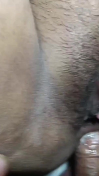 Desi Babe Potěšení v obou dírách - intenzivní dvojitá zábava !.
