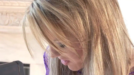 Rosen video productions: Holly Wellin chce dużego czarnego kutasa w dupie