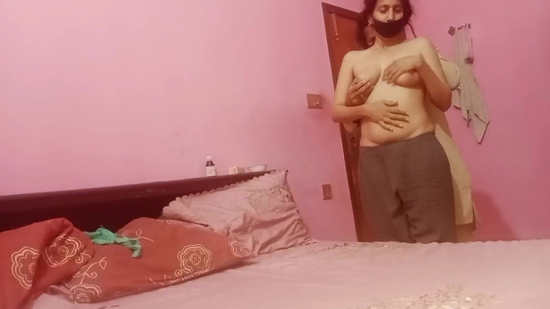 SHAKRATASNEEM: Dasi sestra šuká velmi sexy čůráka tak šťastný