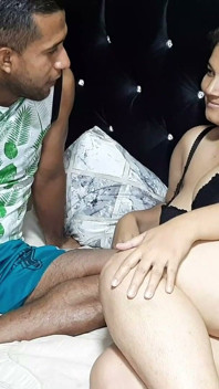 Latina with Big Natural Tits Enjoys Amateur Sex