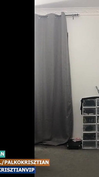 Striper frumos cu cameră web lungă