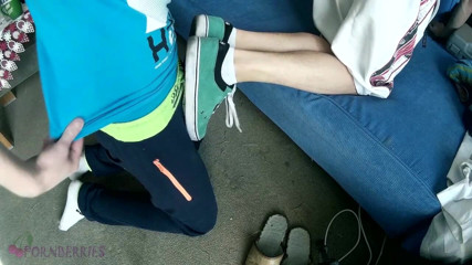Ethan Alex: Il mio amico gay mi ha fatto un footjob (scarpe, calzini,...