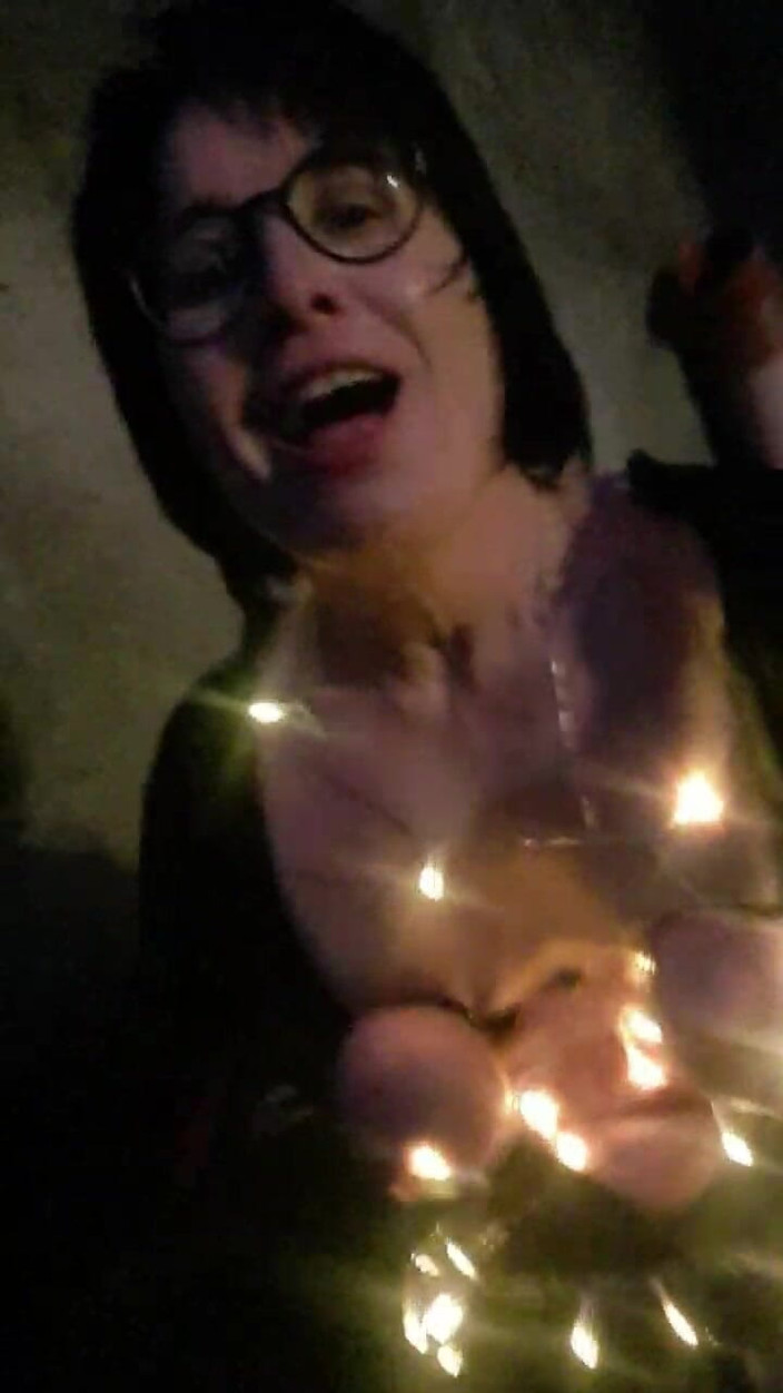 JulieEroticDress: ライトニング・スカート・アウトドア