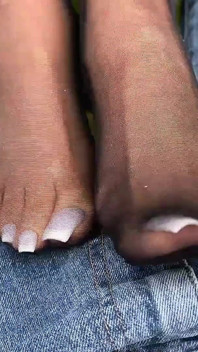 Footjob Gunung Yunani Dengan Kaki Nilon Berpeluh - Creampie Luar Pada Tapak Saya