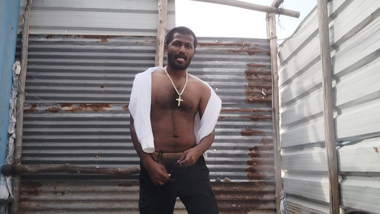 KUMBHA MANOJ KUMAR: Astăzi la biserică am futut o mătușă porno care îți va...