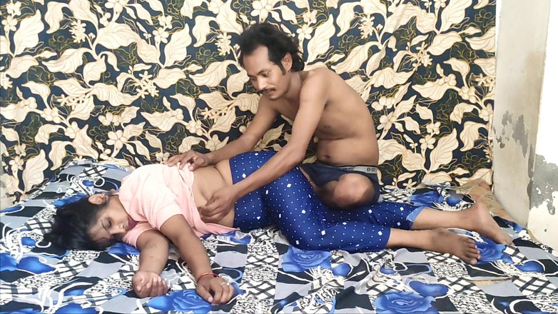 Desi Bhabhi Neha: Video rekaman seks pasutri india! Asli!