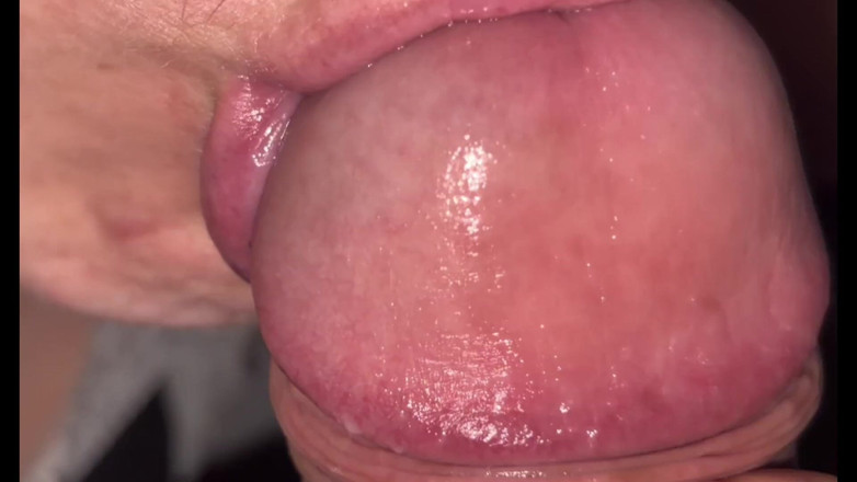 Leo15398: Eu gozo na boca dela.