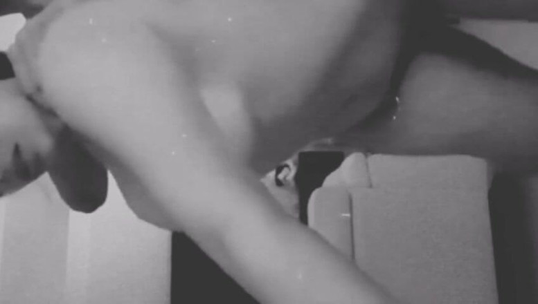 Rishi: Sevimli Üniversite Kızı Ne Chusa Lund Chut Chatai Phir Hui Ghamasan...