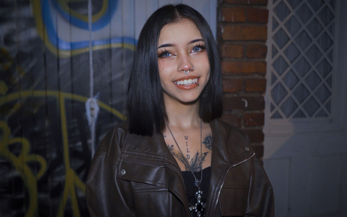 Bombones: Puedo arreglarla - chica gótica conoce a su ex