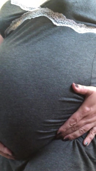 Milf embarazada de 9 meses