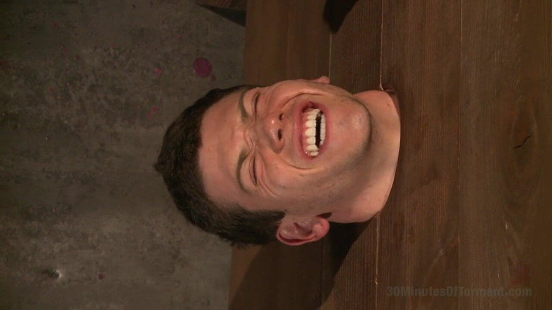 30 Minutes of Torment: Hetero hřebec dostane jeho zadek mučen ptákem úplně poprvé