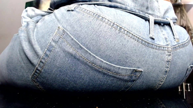 Maeling: Parents Ruined in Jeans Ass-fyxiation with Giant Ass Ignorant