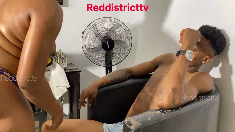Red district Tv: Elle est venue pour l’entretien d’embauche que sa chatte est...