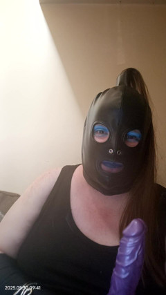 Fat Tranny Talking About Men Wanking to Her Videos