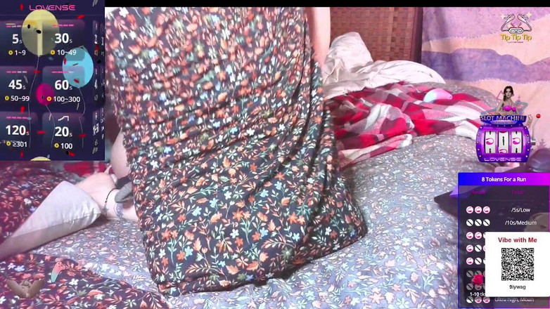 2nakedneighbors: La sorellastra ottiene ciò che vuole