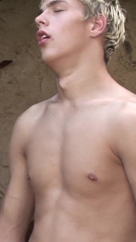 Exclusive video Bareback: Couple of beautiful boys fuck their asses outdoors