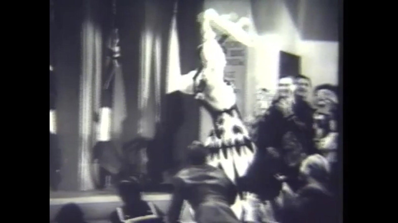 The Unforgettable: Fata din teatru