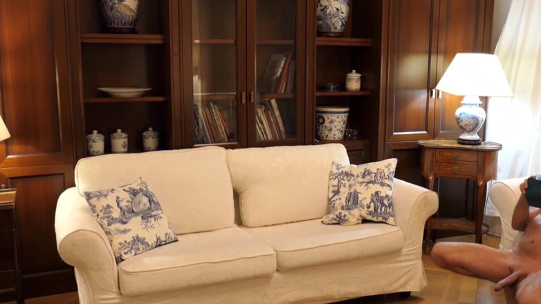 Selena701: Blond dojrzała żona czerpie przyjemność z seksu w pończochach