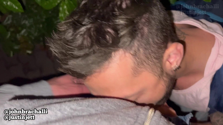 John Brachalli: Sokakta Penis Emmek