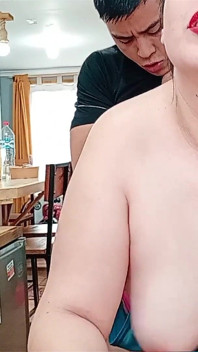 I Couldn't Stand It! My Sexy Stepmom with a Huge Ass Teased Me and I Fucked Her on the Counter