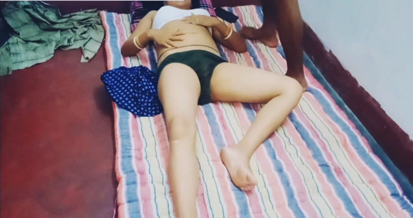Teensex: Yengemi yatakta kısa üstlü gördüğümde kendimi kontrol edemiyorum