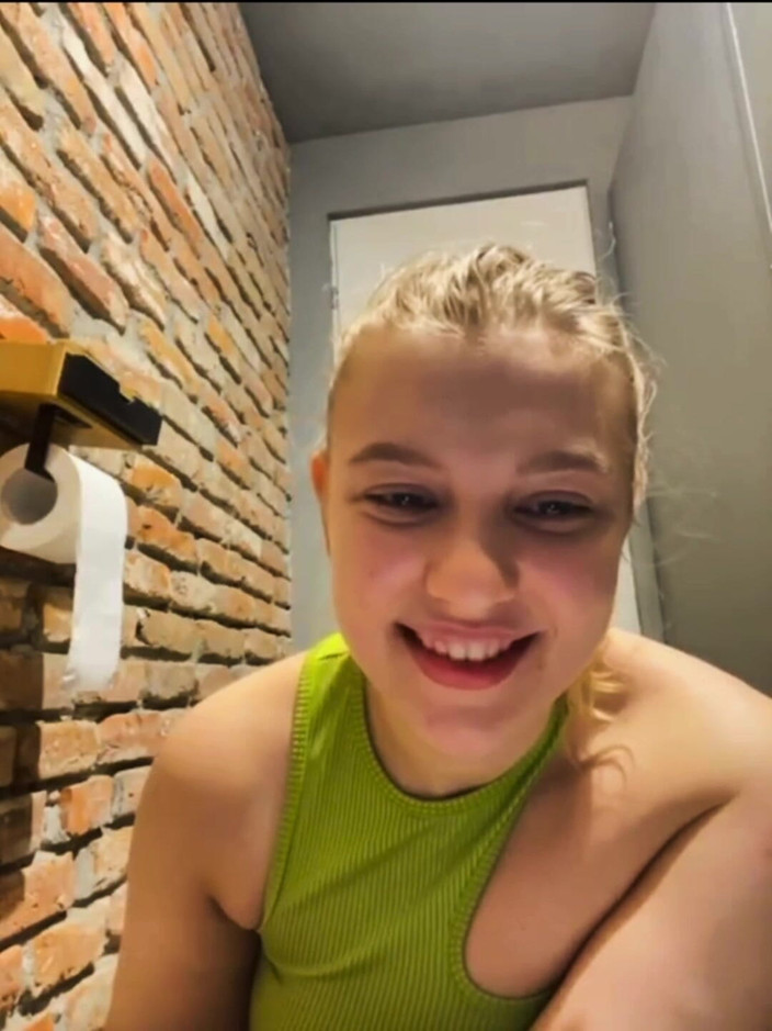 JuiceLussie: Une salle de sport déjantée se fait baiser, iso sexy