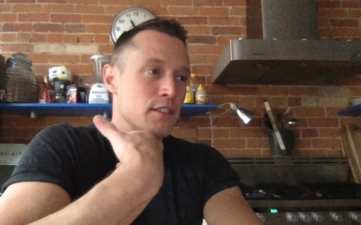 Himeros Backstage: Blake an einen bridge-live-chat gebunden