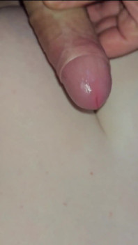 Leche en grandes tetas naturales (paja de tetas y polla gorda)