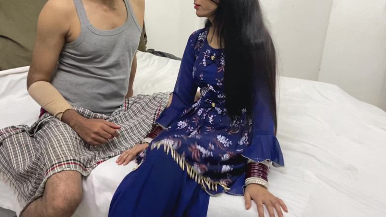 Desifilmy45: Gezien het zien van de dikke zwarte pik van stiefvader,...