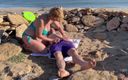 David G: Orta yaşlı seksi kadının tatil plajında seks