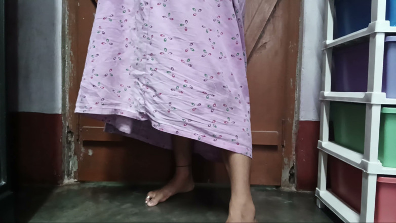 Naughtywifemonalisha178: 的妻子脖子蔬菜享受蔬菜 第一部分