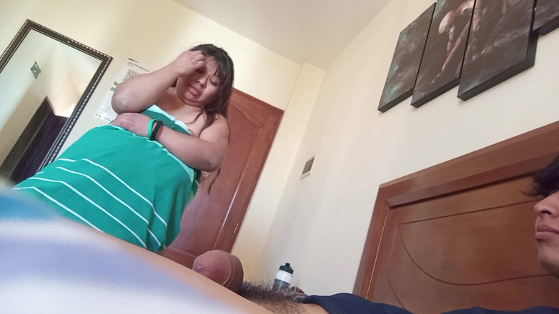 Moo DBOXXX: Mám sex s svobodnou matkou, kterou jsem potkal na Facebooku,...