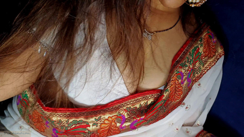 Pikaindian: hot seksi desi grihini saari blauj bare prakritik stan bahkaana,...