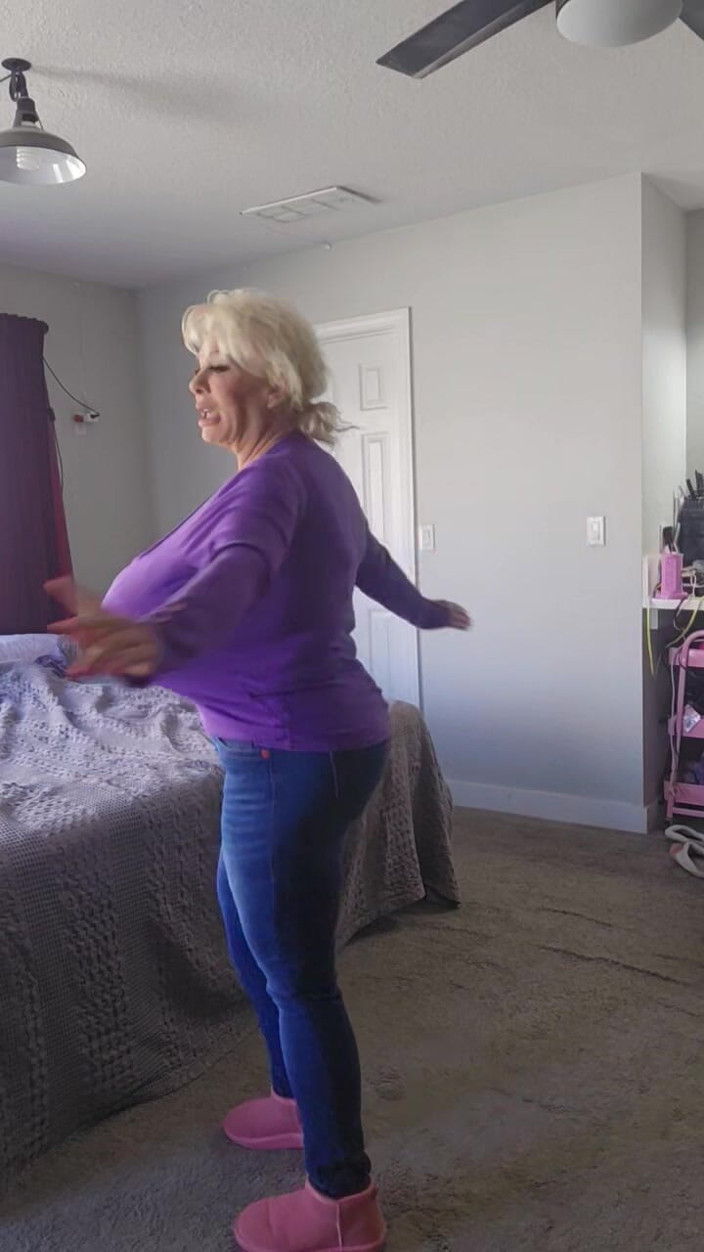 Claudia Marie: Giant Tits, Cellulite, and Stretchmarks
