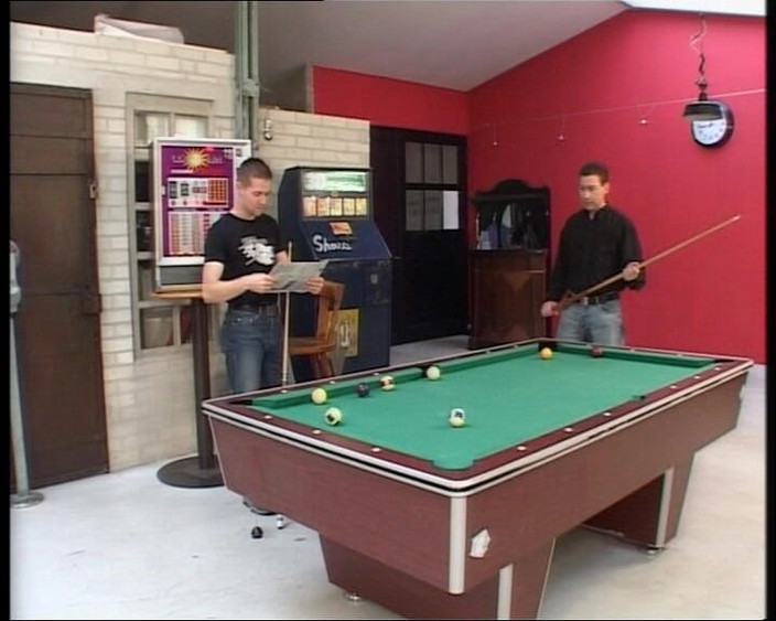 Busty German Sluts: Si jalang blonde dari Jerman dikongkek tegar di atas meja...