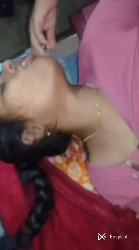 Robilier: Kom maar eens kijken naar de F*F. Bekijk de volledige...