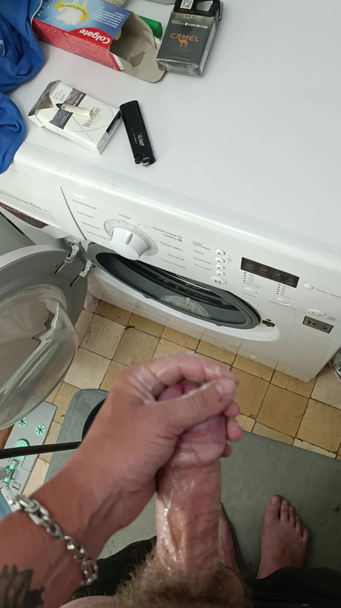 Zavodnoi: Khổng lồ phát nổ với một biển