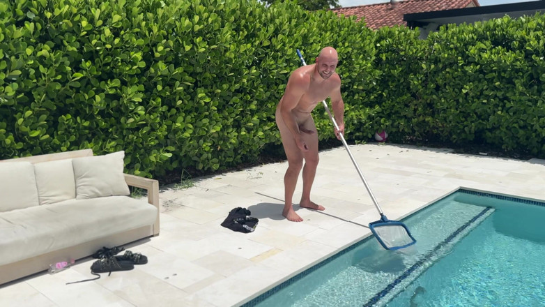 J-Mac: Wytatuowana cycata laska Angel Summers zostaje zerżnięta przez swojego sąsiada...