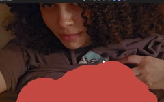 Peitos derramando meu sutiã