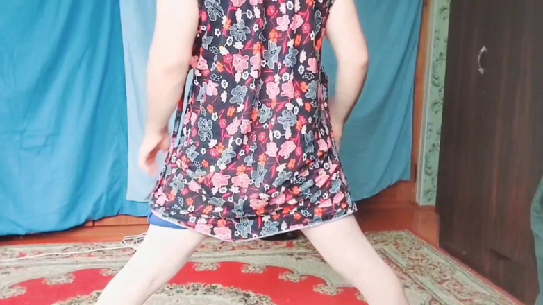 Kitty_Cross: BBW Sissy Hot Dancer Stepsister's Room Sexy Crossdresser Model Big...