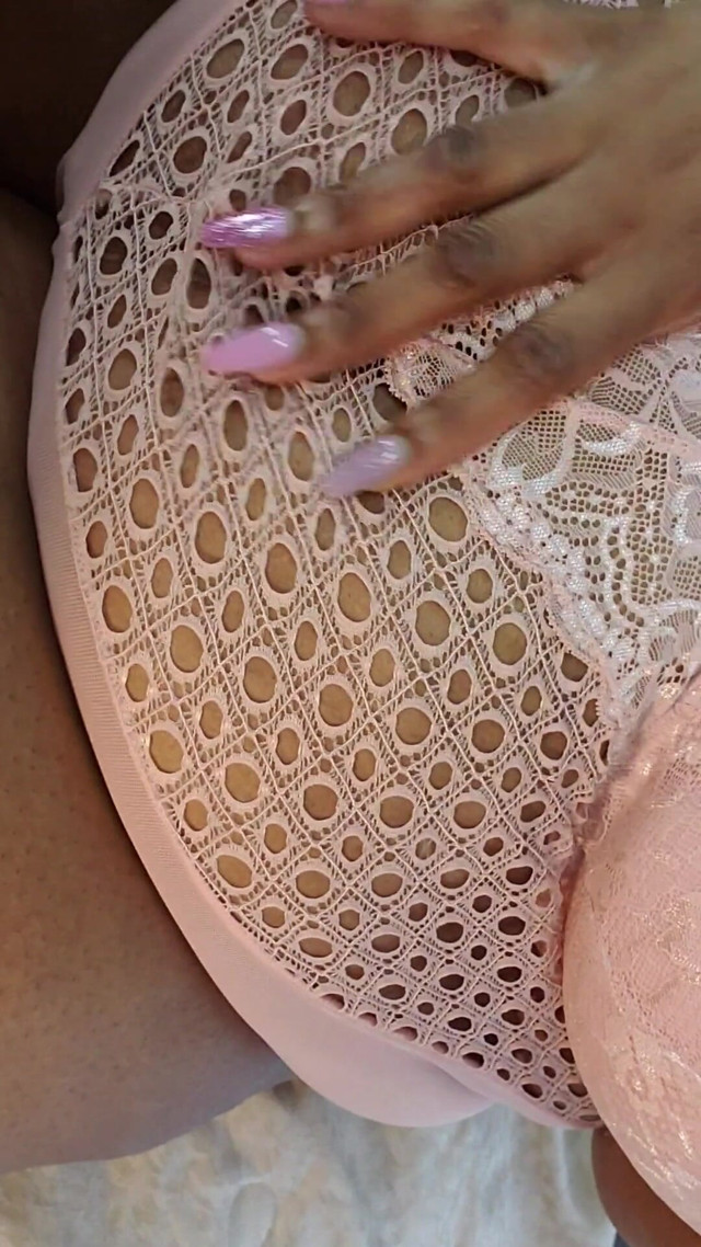 Mv Live Hates Me Today (Josie4yourpleasure)