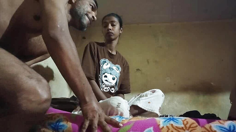 Truefuker: 性感的rosey被丈夫 big lund 操逼